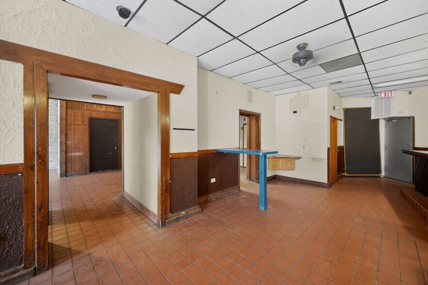 4369 N Elston Ave, Chicago, IL à louer - Photo intérieure – Image 3 sur 22