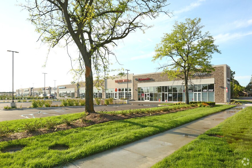 3500 Washtenaw Ave, Ann Arbor, MI à louer - Photo principale – Image 1 sur 8