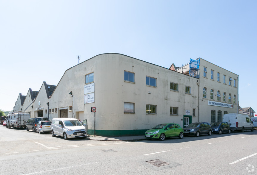 47-57 Feeder Rd, Bristol à vendre - Photo principale – Image 1 sur 3