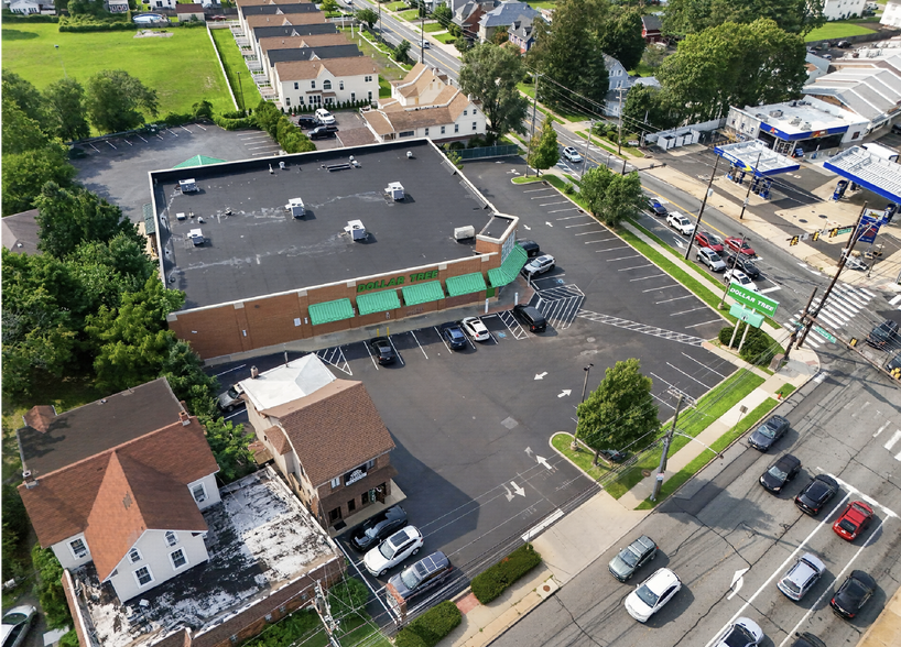 12050 Bustleton Ave, Philadelphia, PA à vendre - Photo de l’immeuble – Image 2 sur 4