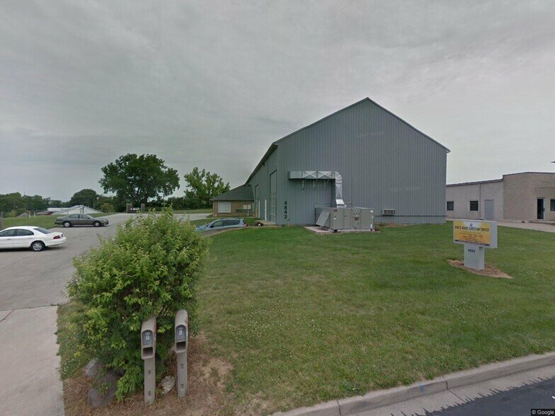 4842 Factory Dr, Fairfield, OH à louer - Photo de l’immeuble – Image 3 sur 6