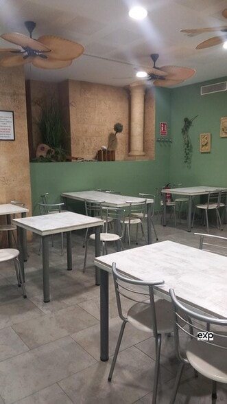 Immeuble residentiel dans València, Valencia à vendre - Photo intérieure – Image 3 sur 5