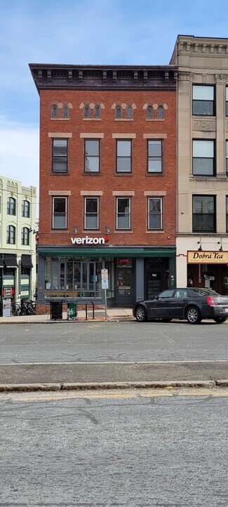 Plus de détails pour 180 Main St, Northampton, MA - Bureau/Local commercial à louer