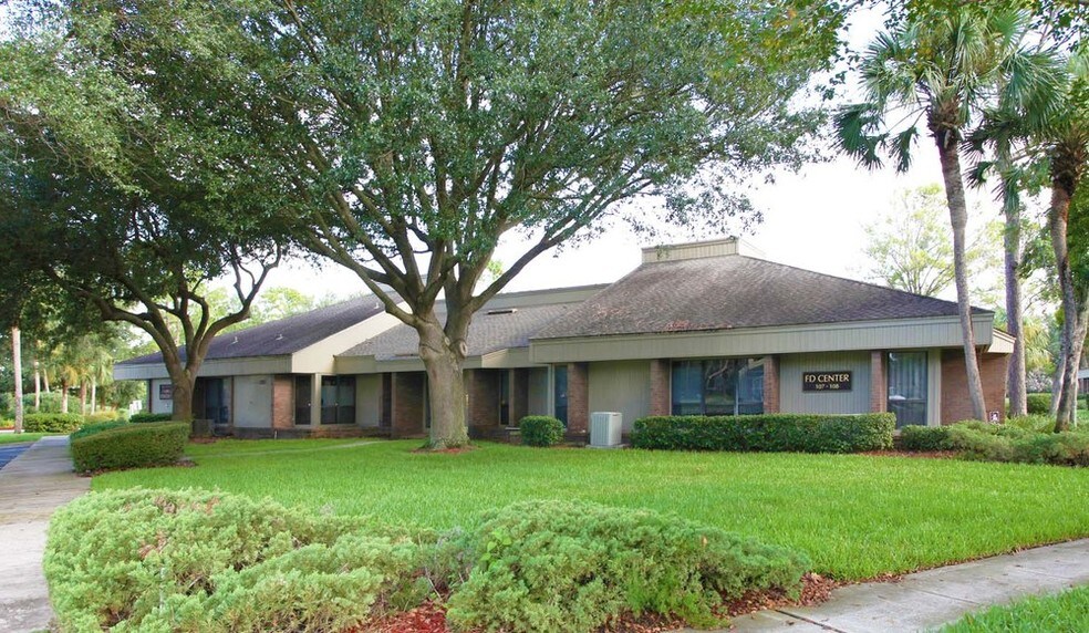 9471 Baymeadows Rd, Jacksonville, FL à louer - Photo de l’immeuble – Image 1 sur 12