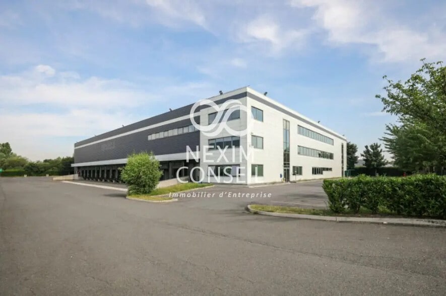 Industriel/Logistique dans Chilly-Mazarin à louer - Photo de l’immeuble – Image 2 sur 7