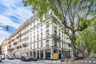 Plus de détails pour 76 Avenue Maréchal De Saxe, Lyon - Local commercial à louer
