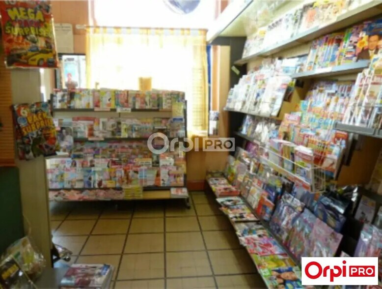 Local commercial dans Armentières à louer - Photo intérieure – Image 2 sur 3