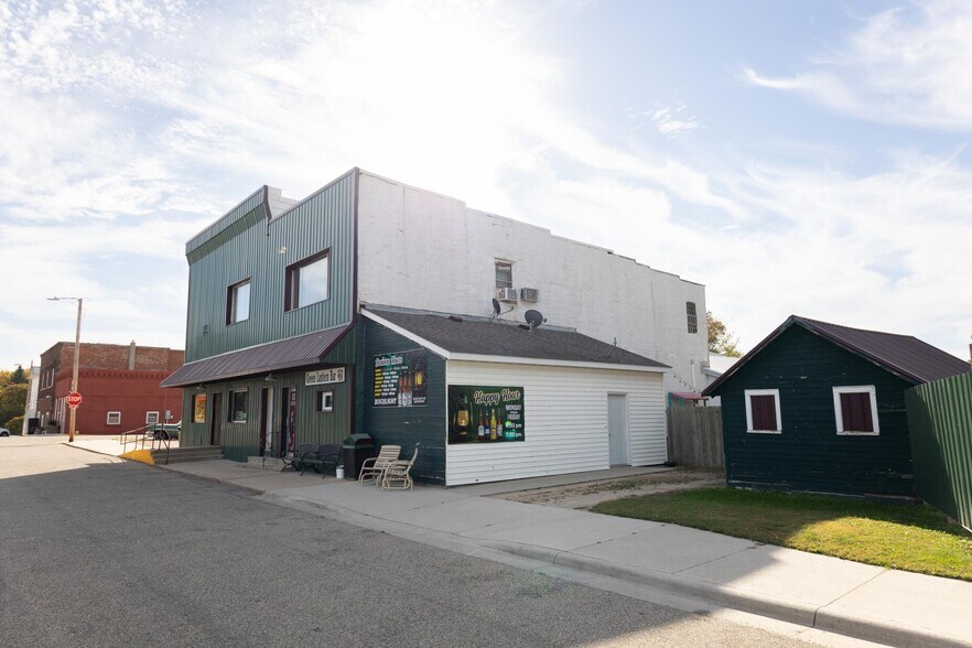 103 W Main St, Hardwick, MN à vendre - Photo de l’immeuble – Image 3 sur 66