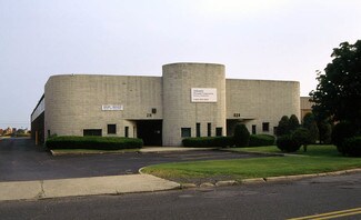 Plus de détails pour 216-218 Sherwood Ave, Farmingdale, NY - Industriel/Logistique à louer