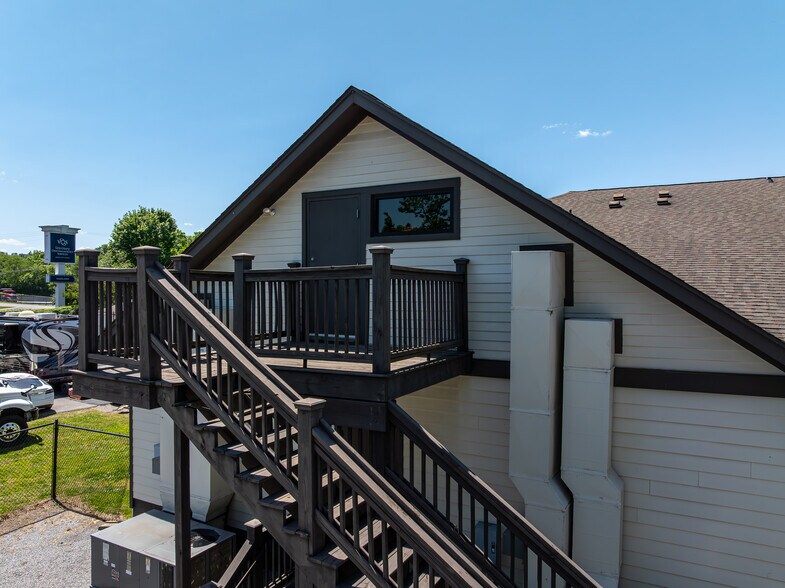 4336 Kenilwood Dr, Nashville, TN à vendre - Photo de l’immeuble – Image 2 sur 6