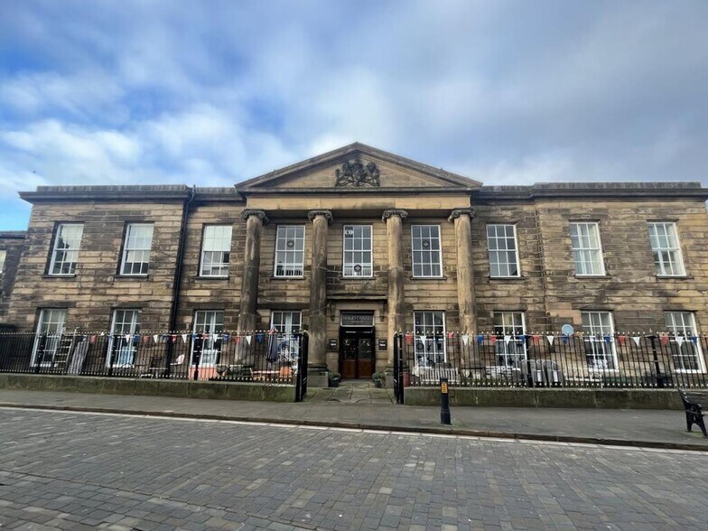 2 Front St, Pontefract à louer - Photo de l’immeuble – Image 2 sur 9