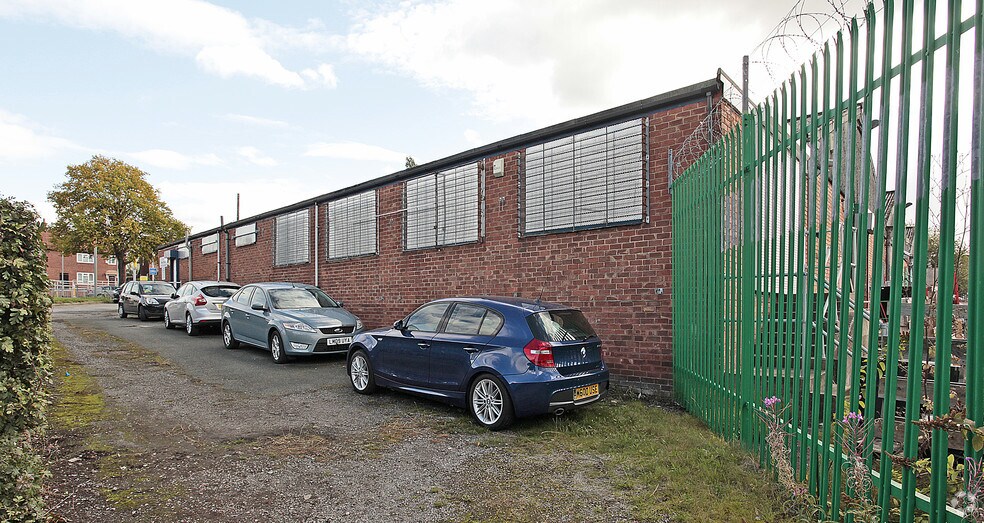 Southmoor Rd, Manchester à louer - Photo de l’immeuble – Image 3 sur 9