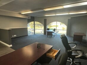 14408 E Whittier Blvd, Whittier, CA à louer Photo intérieure– Image 2 sur 3