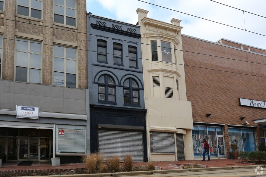 326 N Howard St, Baltimore, MD à louer - Photo de l’immeuble – Image 3 sur 3