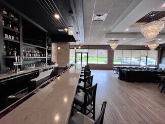 Plus de détails pour 5650-5682 Arlington Dr E, Hanover Park, IL - Local commercial à louer
