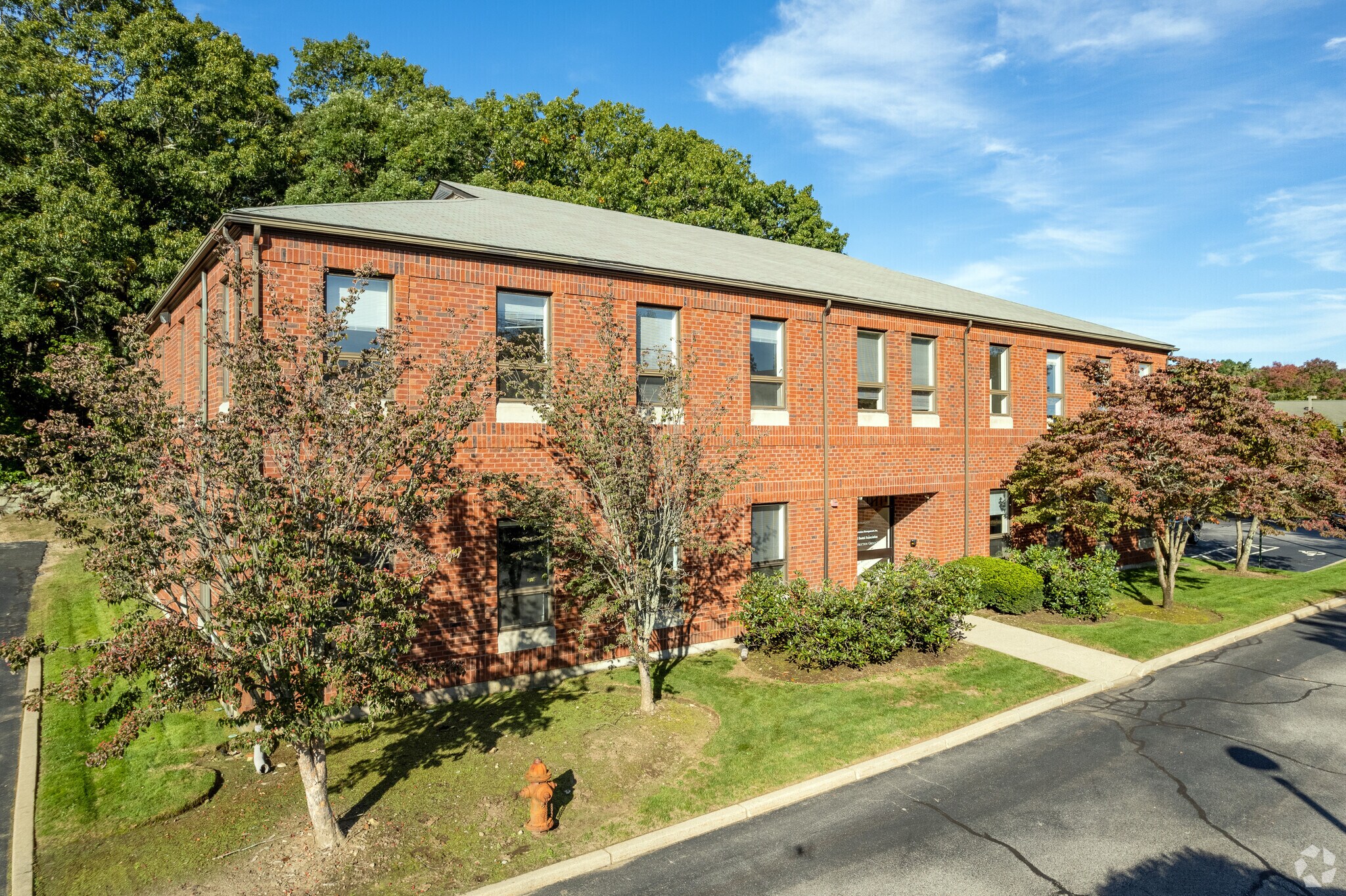 875 Centerville Rd, Warwick, RI à vendre Photo de l’immeuble– Image 1 sur 31