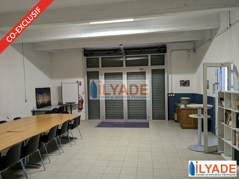 9 Rue Du Laos, Marseille à louer - Photo intérieure – Image 2 sur 6