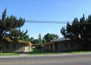 1220-1230 W Tulare Ave, Visalia, CA à vendre - Photo principale – Image 1 sur 2