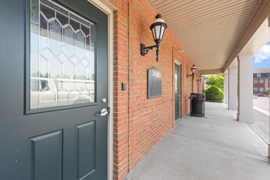 2121-2141 Chamber Center Dr, Fort Mitchell, KY à louer - Photo de l’immeuble – Image 1 sur 2