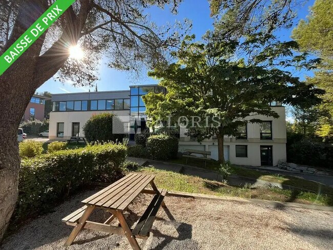 Plus de détails pour Avenue Jean-René Guillibert Gautier De La Lauzière, Aix-en-Provence - Bureau à louer