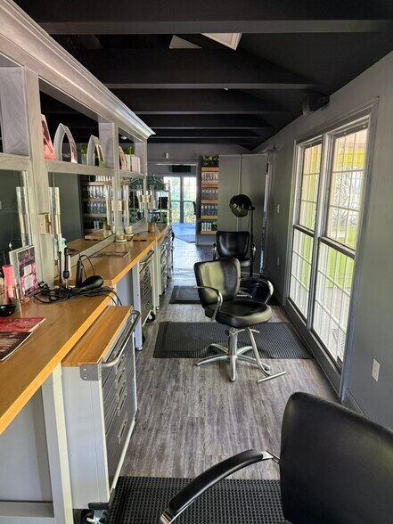 2513 Dauphin St, Mobile, AL à vendre - Photo de l’immeuble – Image 3 sur 17