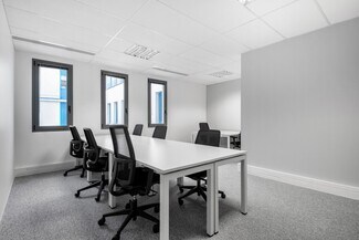 Plus de détails pour 44 Rue Jean Mermoz, Maisons-Laffitte - Bureau à louer