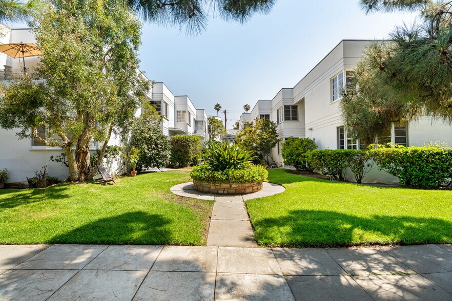 947-953 11th St, Santa Monica, CA à vendre - Photo de l’immeuble – Image 1 sur 16