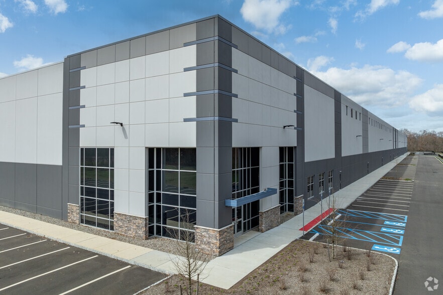 2000 Marketplace Blvd, Hamilton, NJ à louer - Photo principale – Image 1 sur 5