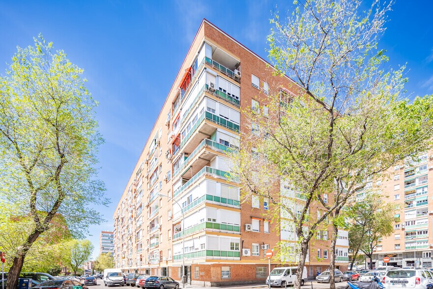 Bureau dans Madrid, Madrid à louer - Photo de l’immeuble – Image 1 sur 8
