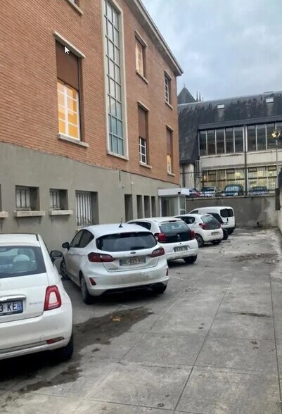 Bureau dans Châlons-en-Champagne à vendre - Photo de l’immeuble – Image 2 sur 2