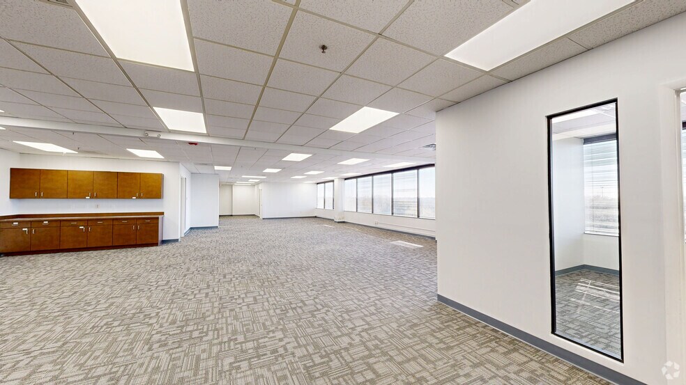 9485 Regency Square Blvd, Jacksonville, FL à louer - Numérisation 3D Matterport – Image 3 sur 10