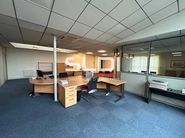 Bureau dans Limas à louer - Photo de l’immeuble – Image 3 sur 6