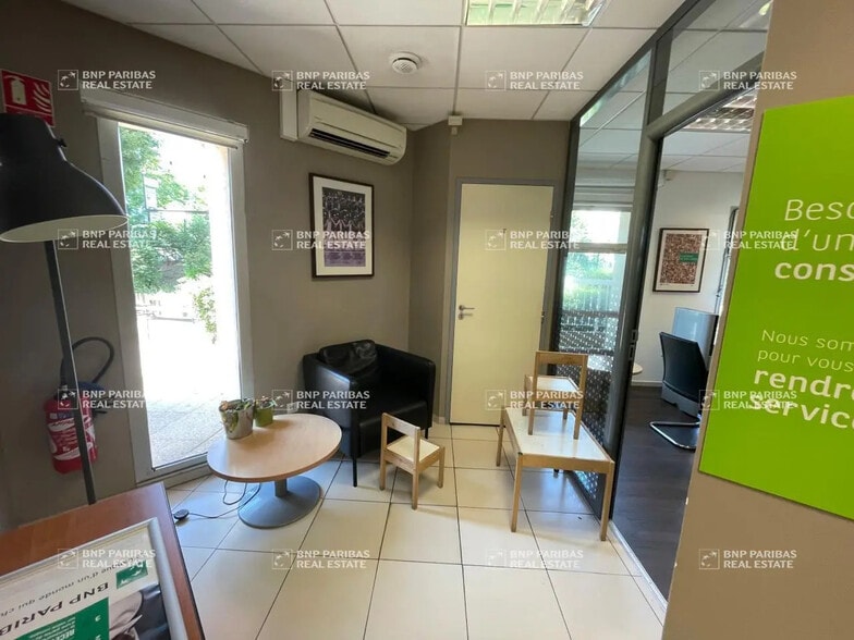 141 Avenue De Hambourg, Marseille à vendre - Photo de l’immeuble – Image 3 sur 12