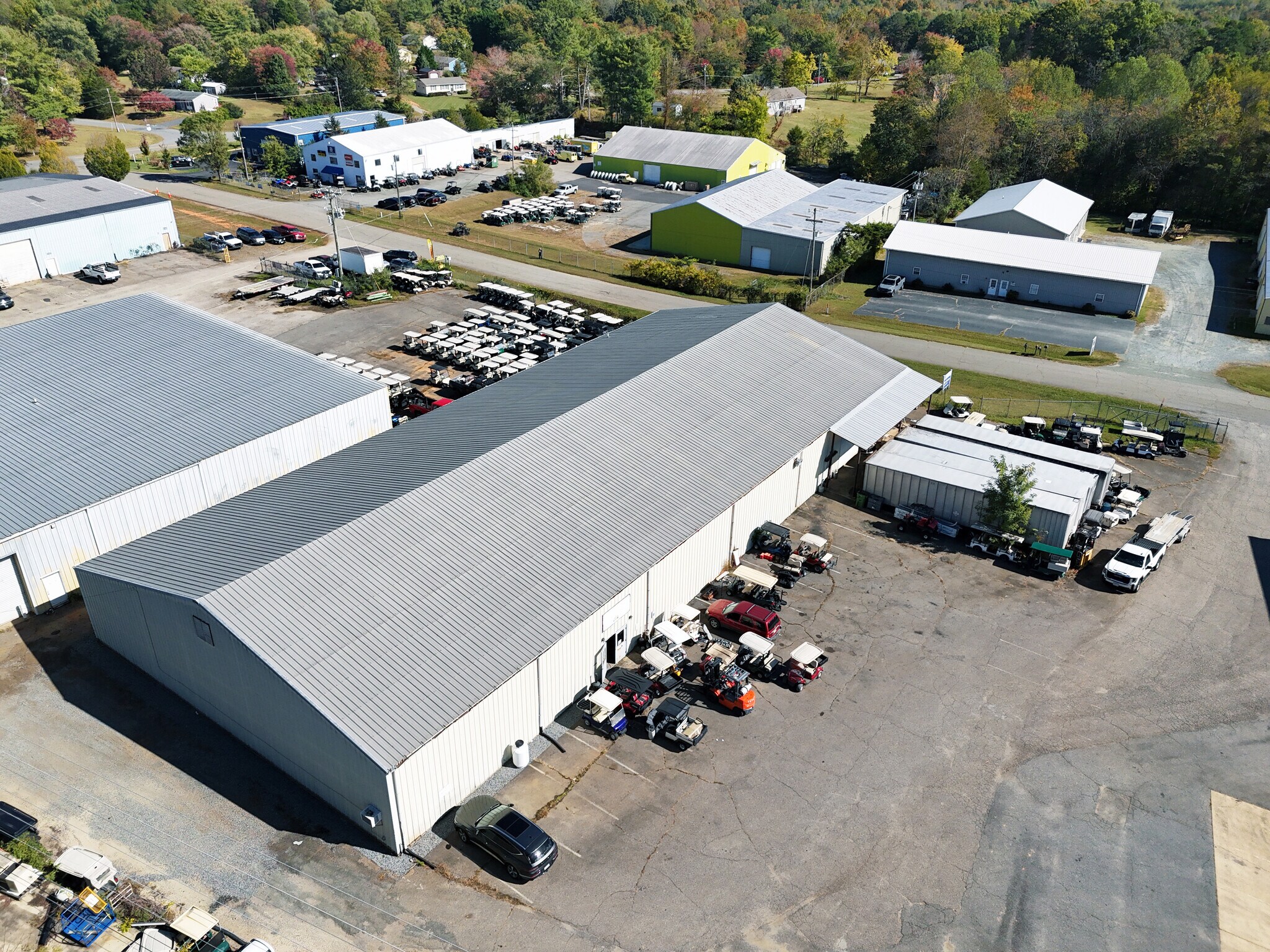 74 Commerce Dr, Ruckersville, VA à louer Photo principale– Image 1 sur 8