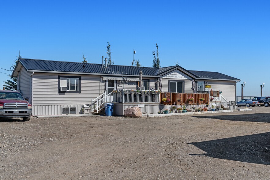 81 Barstow St, Carseland, AB à vendre - Photo de l’immeuble – Image 3 sur 86