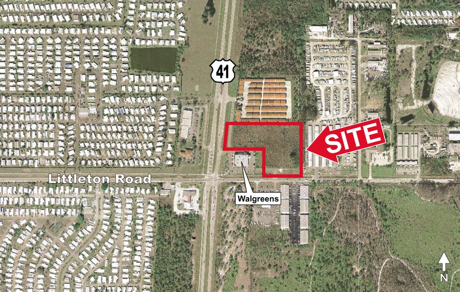 8460 Littleton Rd, North Fort Myers, FL à vendre - Photo de l’immeuble – Image 2 sur 4