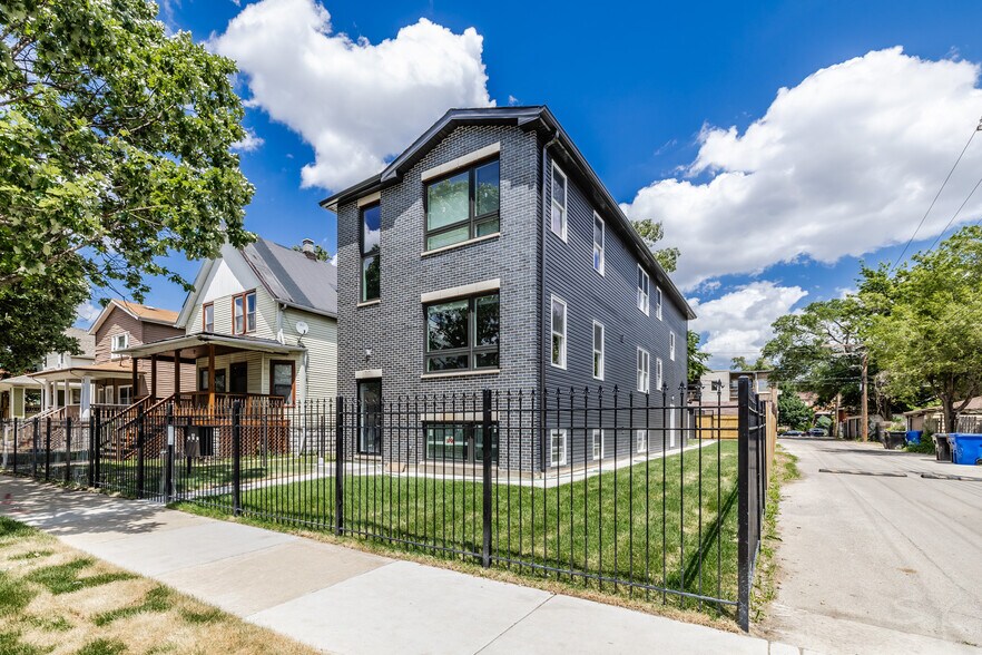 623 Hamlin Ave, Chicago, IL à vendre - Photo de l’immeuble – Image 3 sur 54
