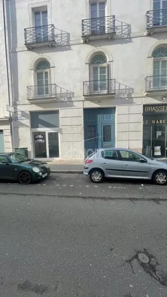 Local commercial dans Nantes à louer - Photo de l’immeuble – Image 3 sur 4