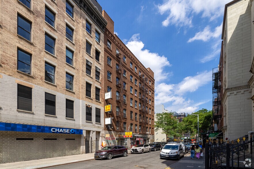 118-122 Baxter St, New York, NY à louer - Photo principale – Image 1 sur 4