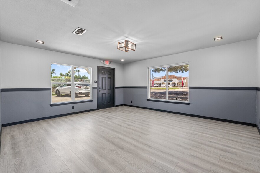 1612 Pecan Blvd, McAllen, TX à louer - Photo de l’immeuble – Image 3 sur 25