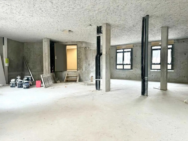 Bureau dans Charly à vendre - Photo de la construction – Image 3 sur 5