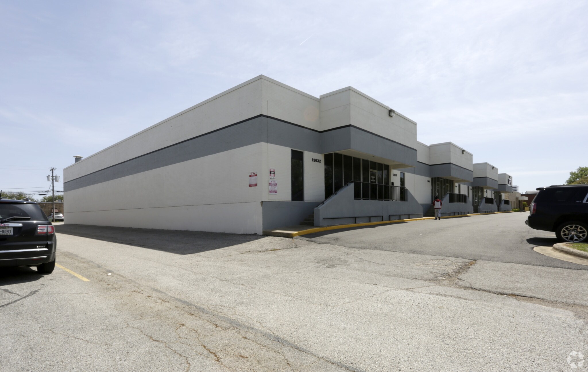 13618-13632 Neutron Rd, Dallas, TX à louer Photo principale– Image 1 sur 14