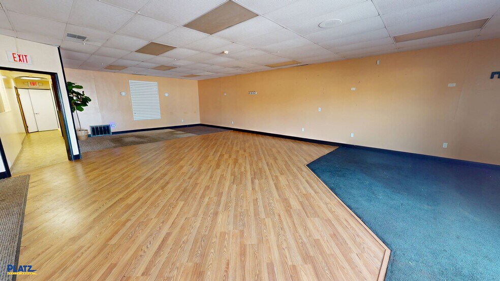 8024-8028 E Market St, Warren, OH à louer - Photo de l’immeuble – Image 3 sur 20