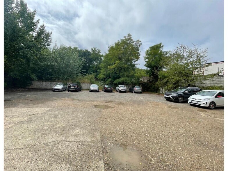 Industriel/Logistique dans Montigny-lès-Cormeilles à vendre - Photo de l’immeuble – Image 2 sur 8