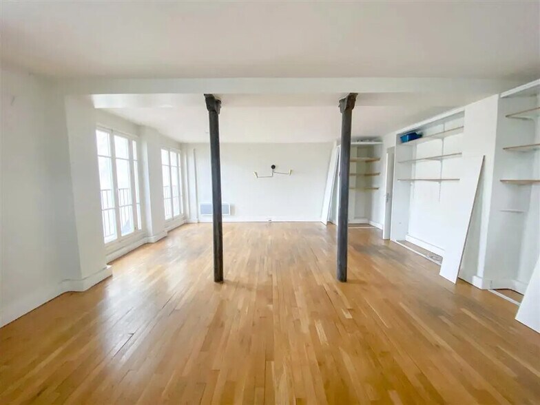 Bureau dans Paris à louer - Photo de l’immeuble – Image 2 sur 8