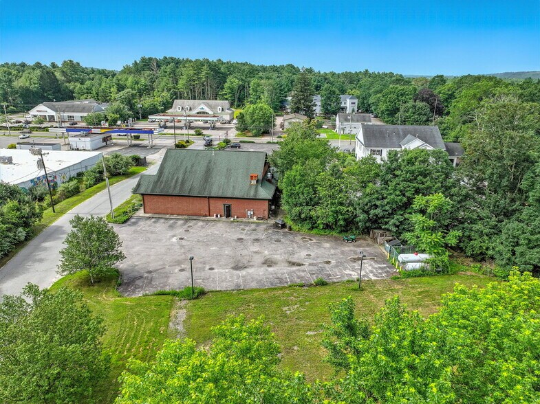 1172 Main St, Wyoming, RI à vendre - Photo de l’immeuble – Image 3 sur 14