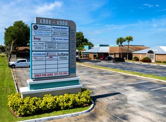 Plus de détails pour 1351 N Courtenay Pky, Merritt Island, FL - Bureau à louer