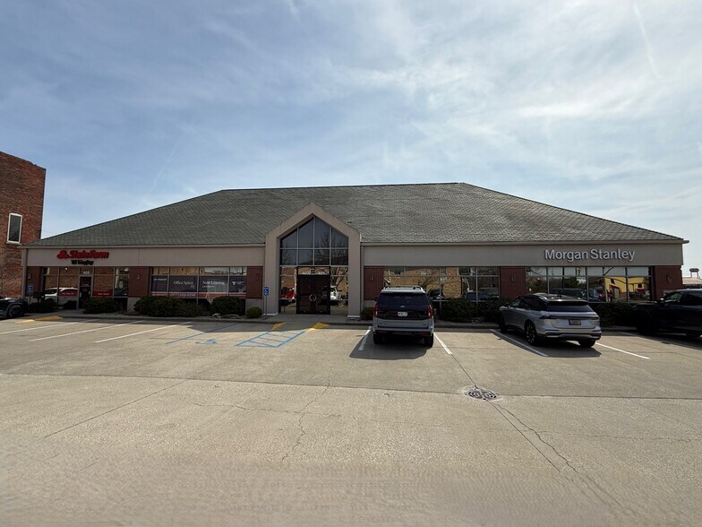 401 Wabash Ave, Terre Haute, IN à vendre - Photo principale – Image 1 sur 20