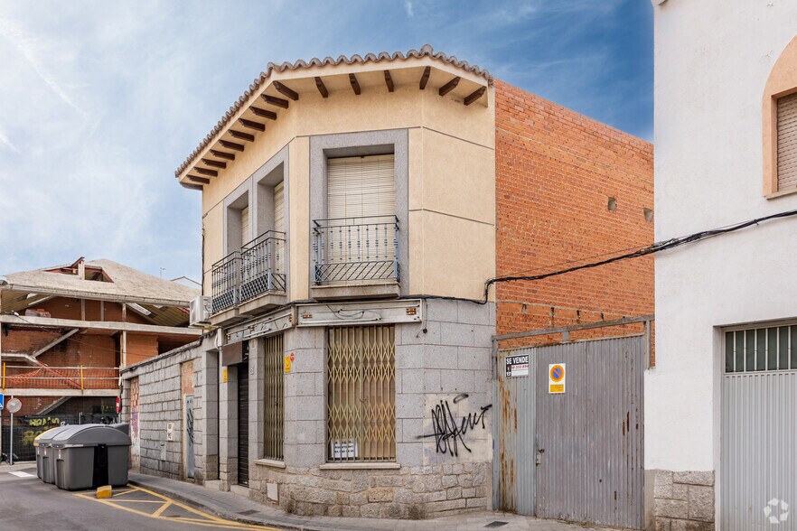 Calle Cruz de San Francisco, 53, Colmenar Viejo, Madrid à louer - Photo de l’immeuble – Image 1 sur 3