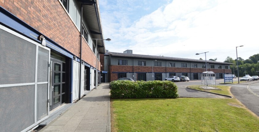 3 Dalsetter Cres, Glasgow à louer - Photo de l’immeuble – Image 1 sur 2